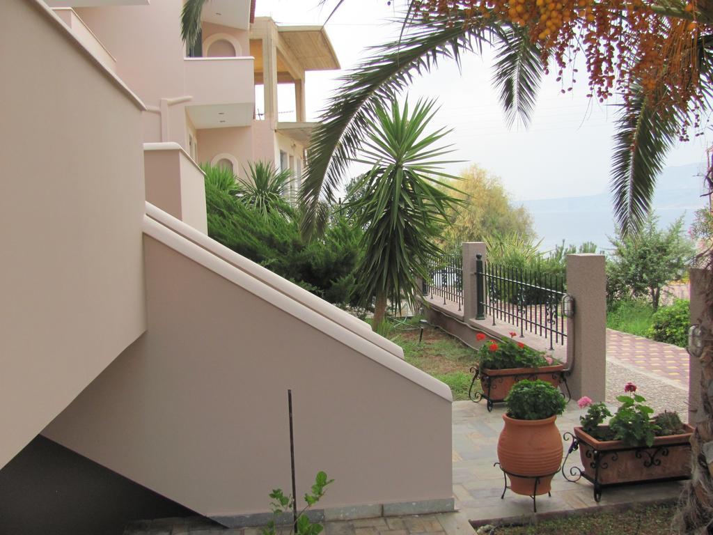 Lakonia Bay Apartments Archangelos  Exterior photo