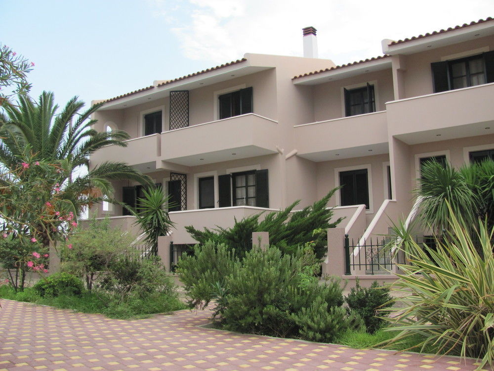Lakonia Bay Apartments Archangelos  Exterior photo