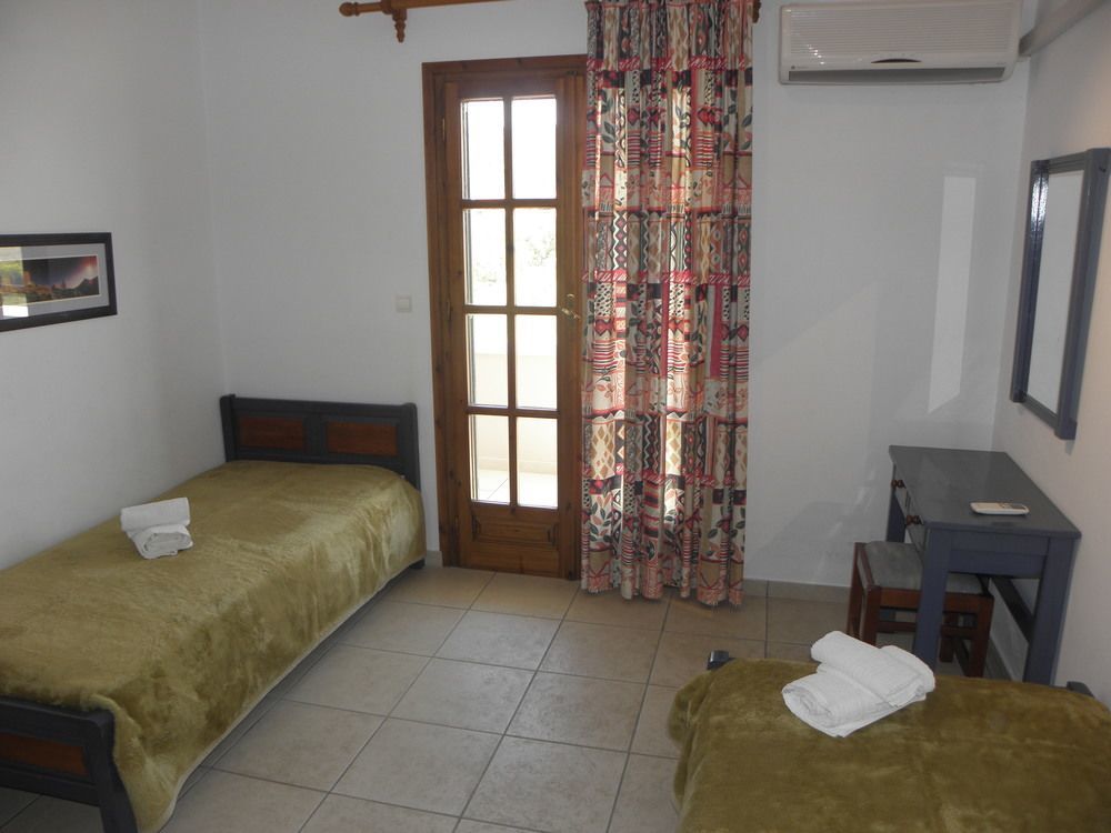 Lakonia Bay Apartments Archangelos  Exterior photo